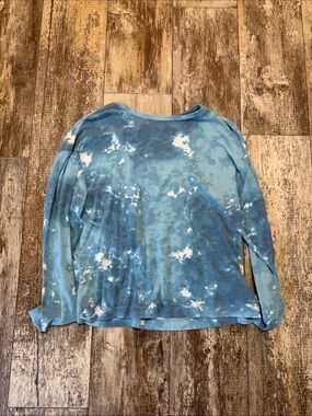 Time and Tru Blue Tie-Dye Long Sleeve Top